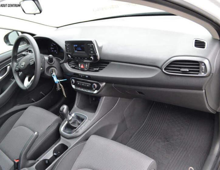 Hyundai i30 13