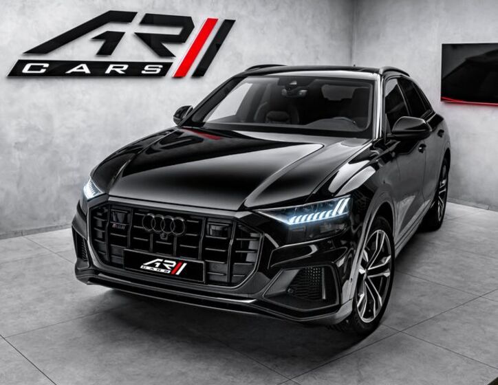 Audi SQ8 8