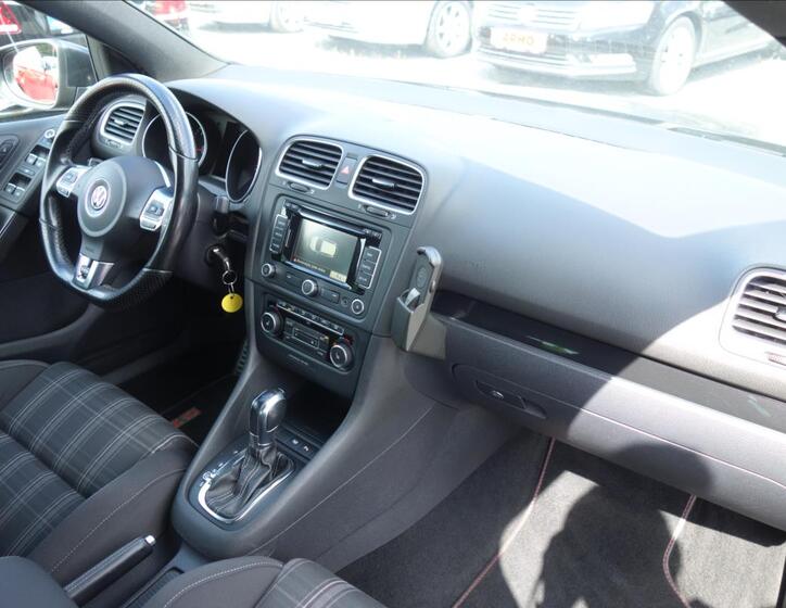 Volkswagen Golf 13