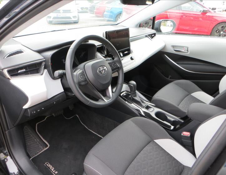 Toyota Corolla 12
