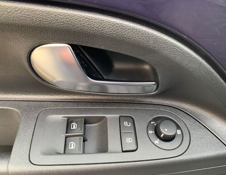 Volkswagen up! 7