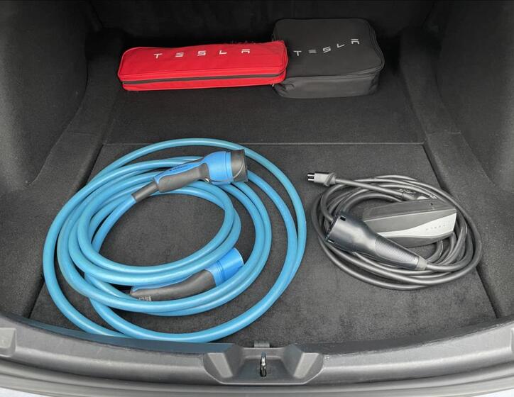 Tesla Model 3 36