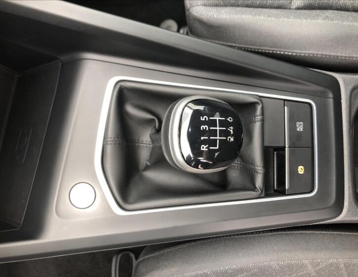 Volkswagen Golf 18