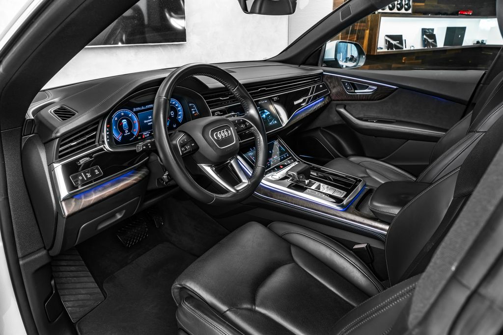 Audi Q8