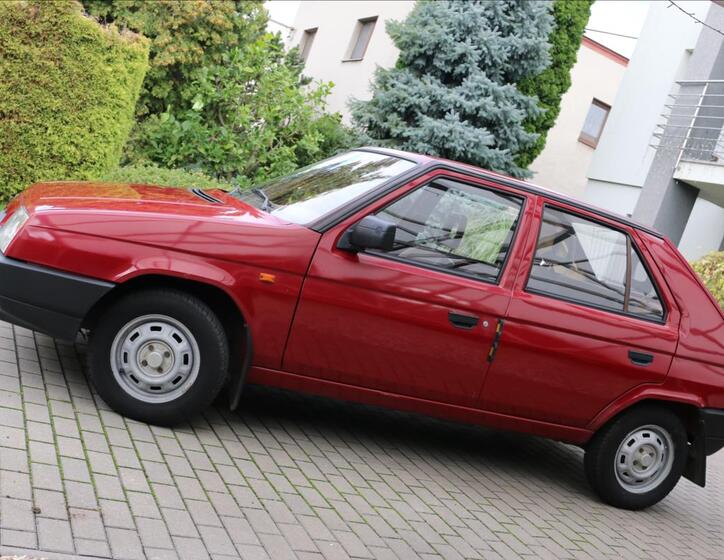 Škoda Favorit 10