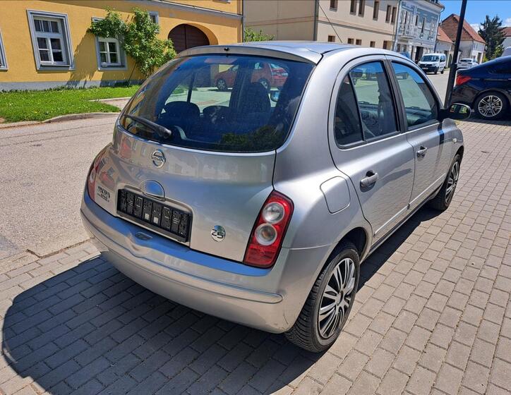 Nissan Micra 11