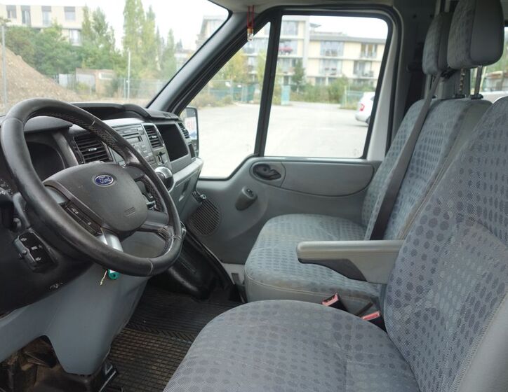 Ford Transit 18