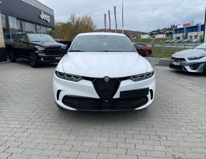 Alfa Romeo Tonale 8