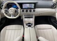 Mercedes-Benz Třídy E 12