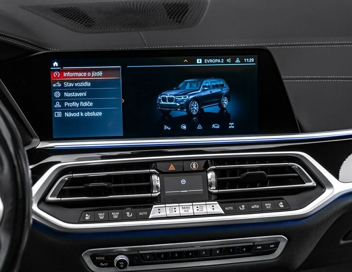 BMW X7 18