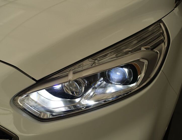 Ford Galaxy 33