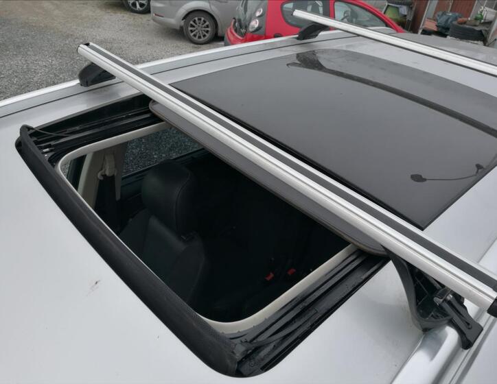 Ford Galaxy 28