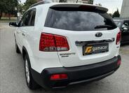 KIA Sorento 8