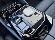 BMW i5 12
