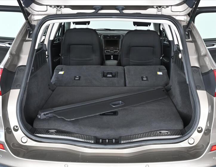 Ford Mondeo 7