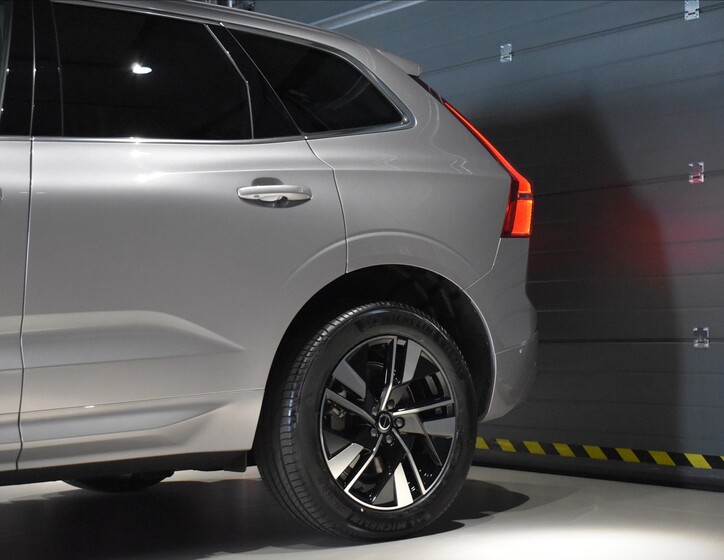 Volvo XC60 9
