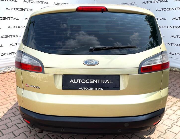 Ford S-MAX 5