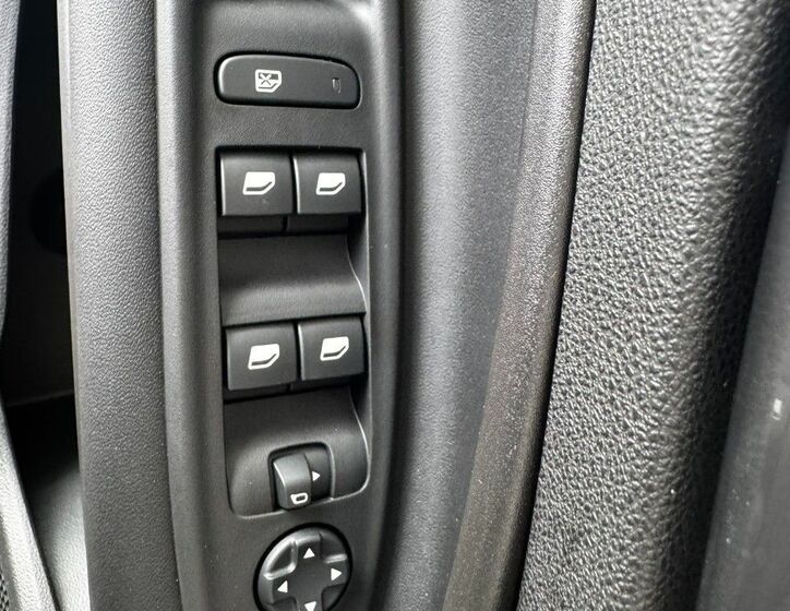 Jeep Avenger 15