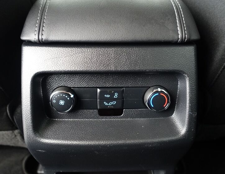 Ford Galaxy 28