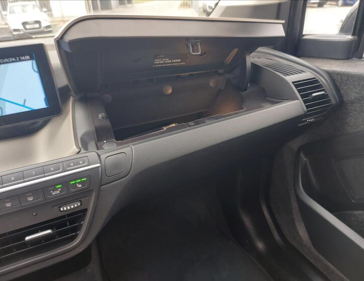 BMW i3 32