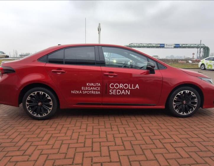 Toyota Corolla 4