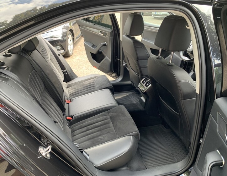 Škoda Superb 18