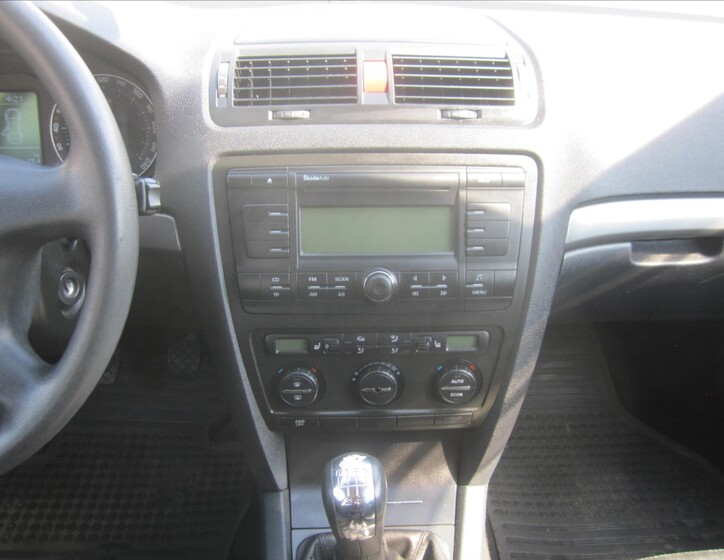 Škoda Octavia 9