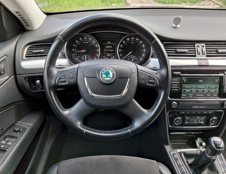 Škoda Superb 15