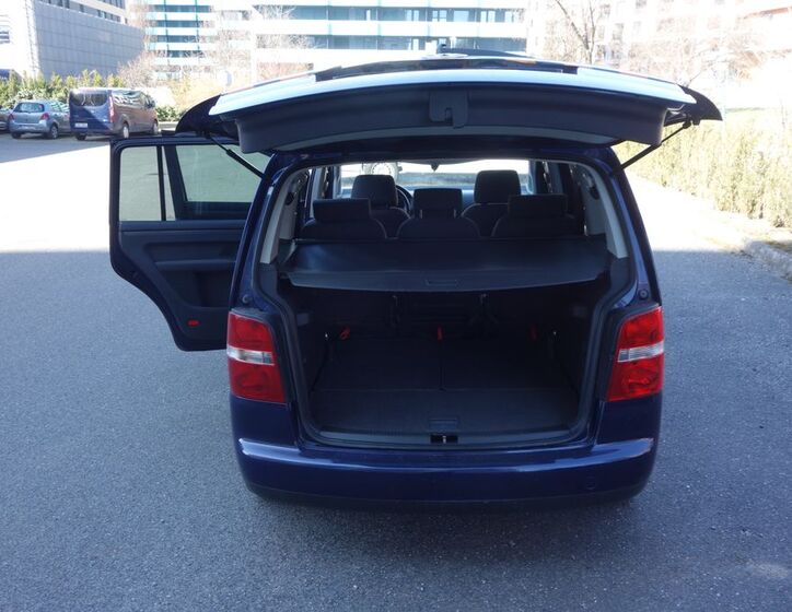 Volkswagen Touran 20