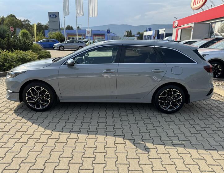 KIA Ceed 4