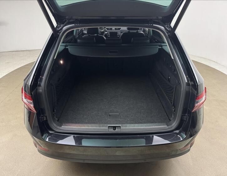 Škoda Superb 56