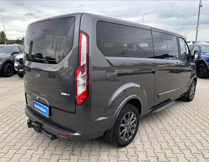 Ford Tourneo Custom 5