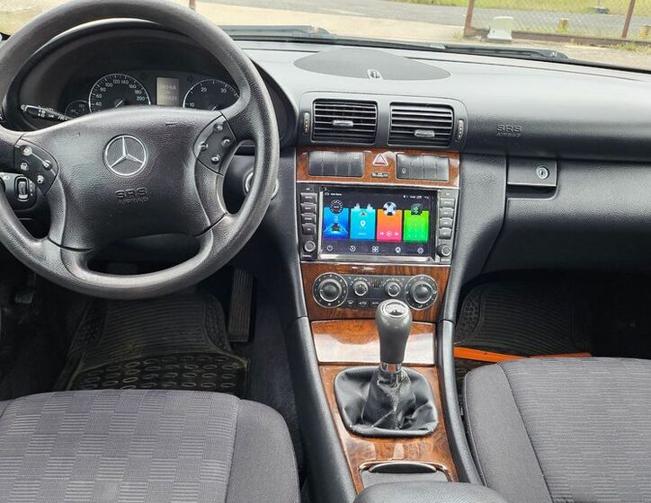Mercedes-Benz Třídy C 9