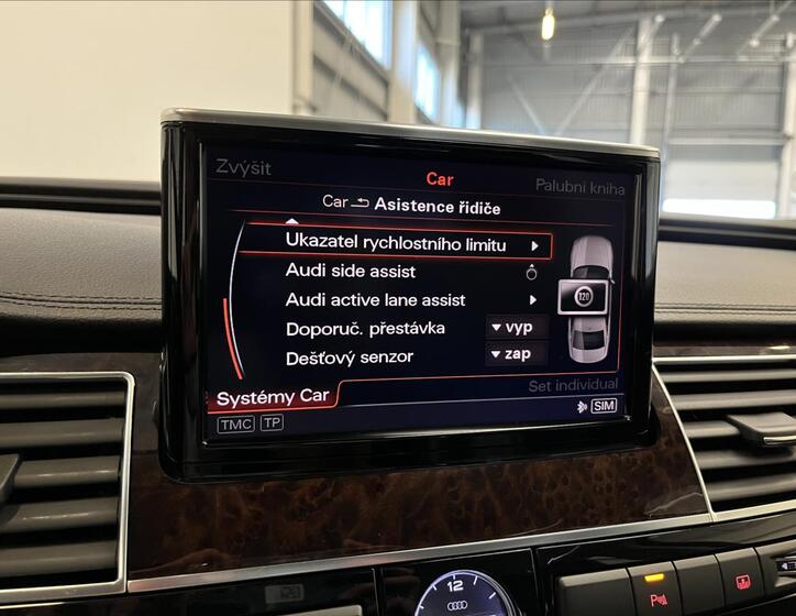 Audi A8 10
