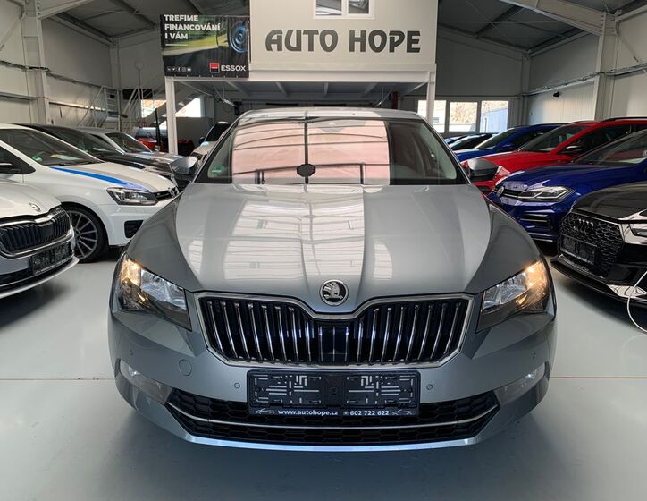 Škoda Superb 2