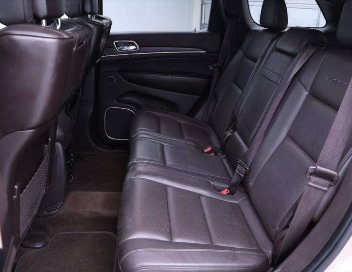 Jeep Grand Cherokee 15