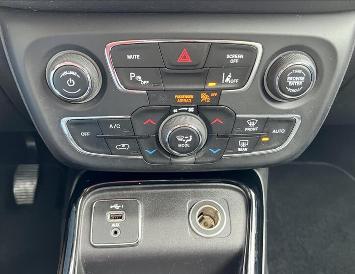 Jeep Compass 34