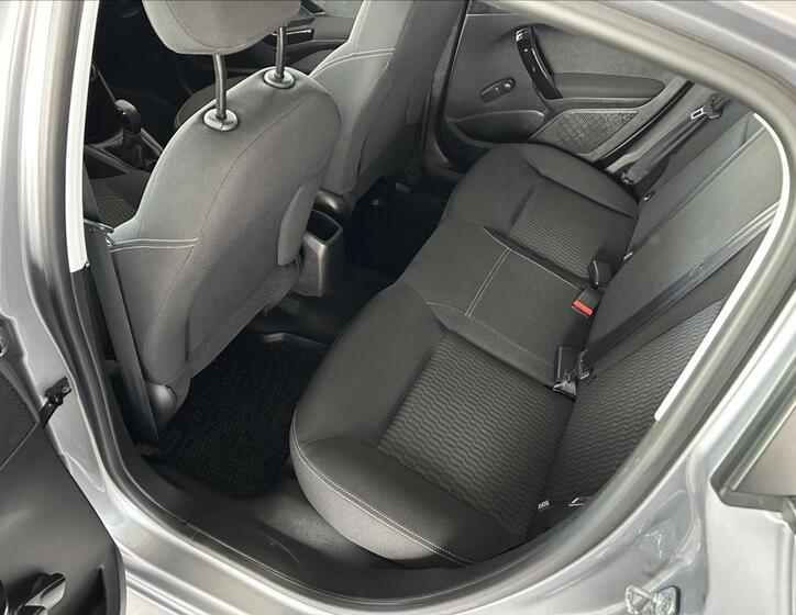Peugeot 208 17