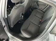 Peugeot 208 17