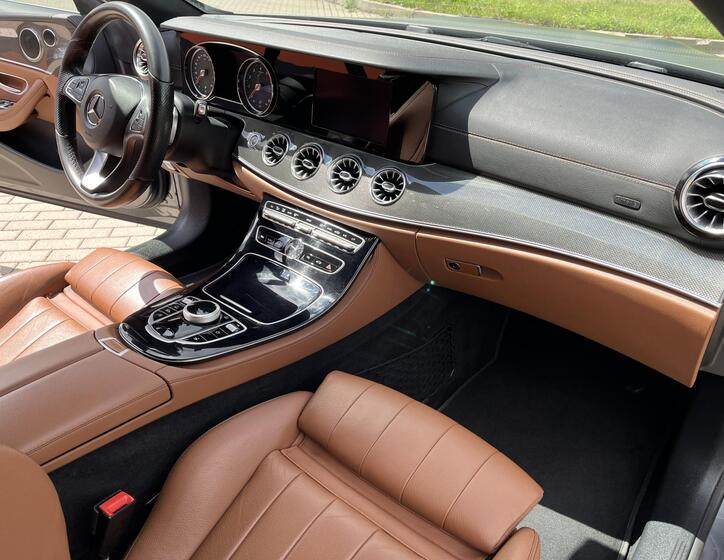 Mercedes-Benz Třídy E 21