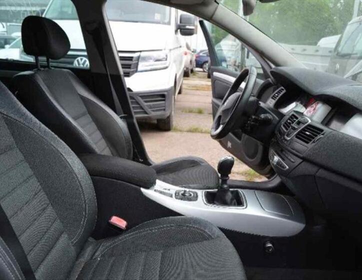 Renault Laguna 22