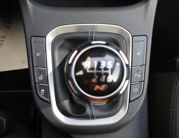 Hyundai i30 18