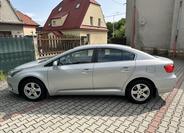 Toyota Avensis 8