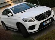 Mercedes-Benz GLE 8