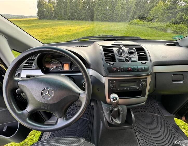 Mercedes-Benz Vito 18