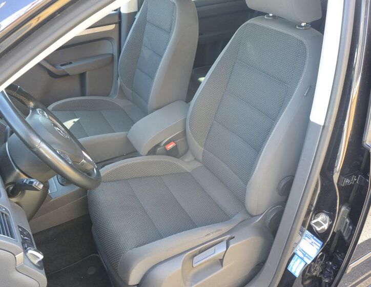 Volkswagen Touran 10