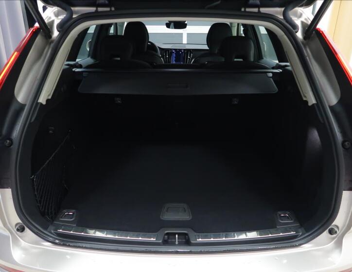Volvo XC60 9