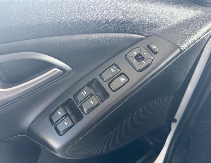 Hyundai ix35 9