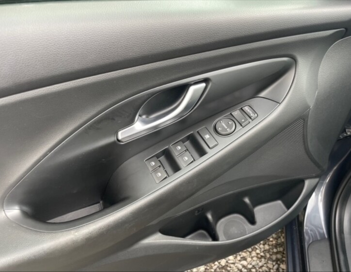 Hyundai i30 11