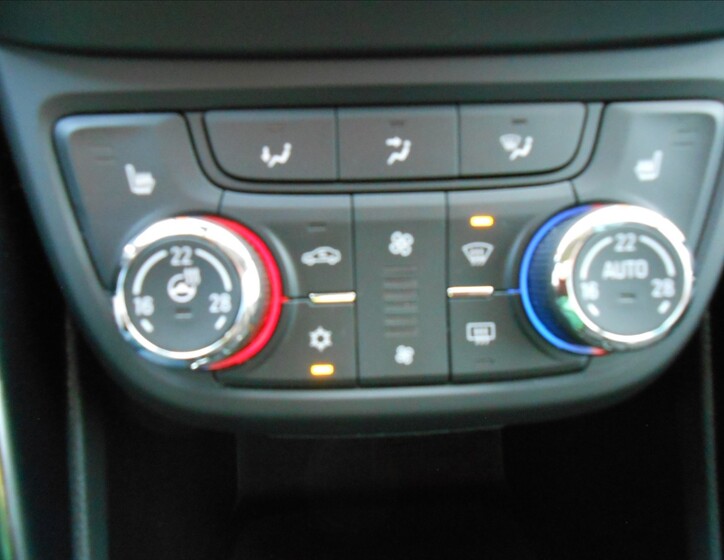 Opel Zafira 26